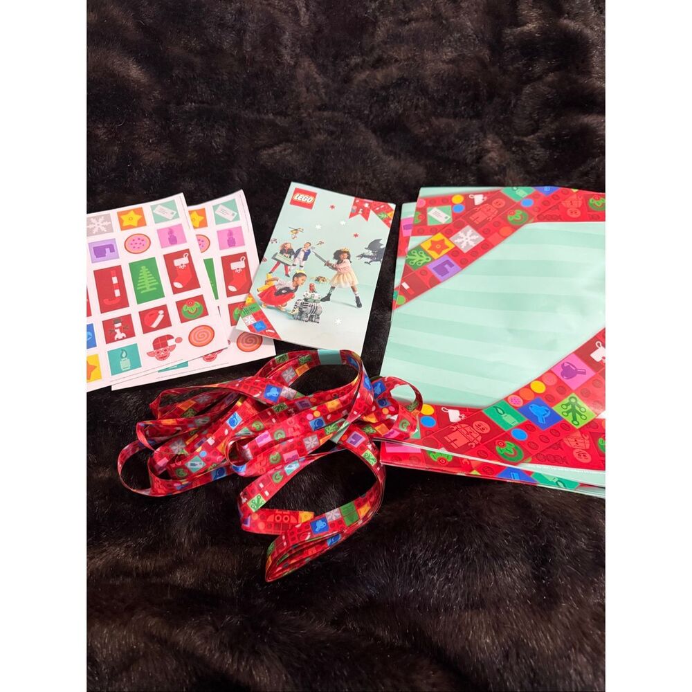 LEGO VIP Santa Gifting Set -Wrapping Paper, Card, Stickers & ribbon Christmas